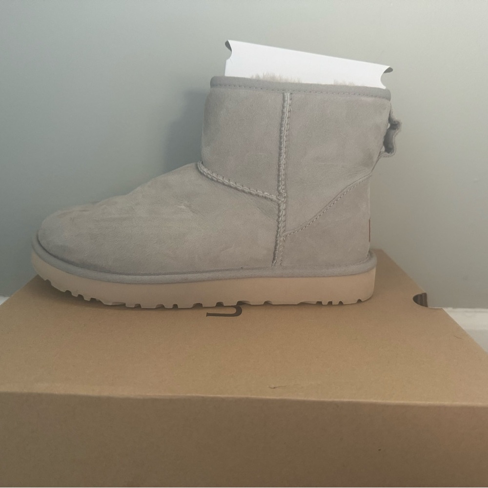 Ugg boots in Goat